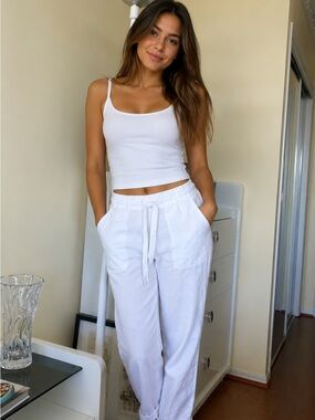 BNWOT White Chino Pants Classic Fit, size 4